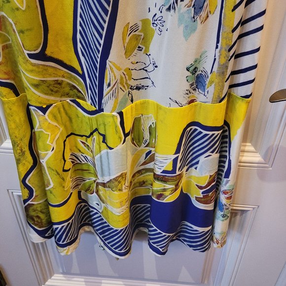 Save The Queen Dress - Picture 3 of 13